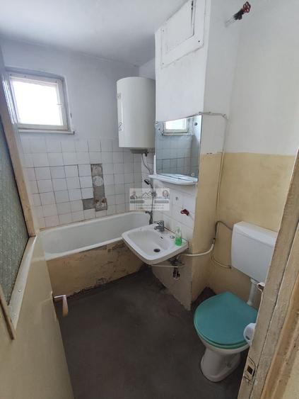 Apartament 3 camere Tecuci/Bl Turn Ghe Petrascu