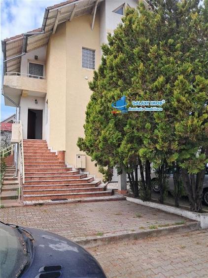 De vanzare vila D+P+E +pod in Trivale