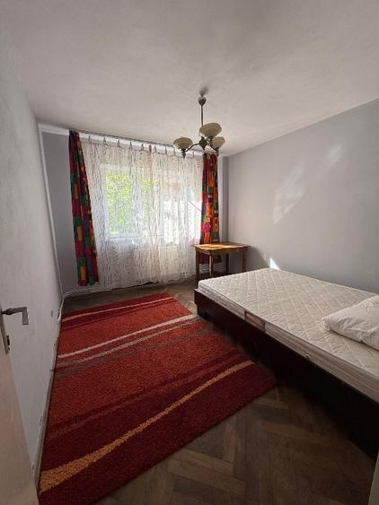 Apartament 3 camere, 68 mp - Zona Centrală, Târgu-Jiu (Parter)