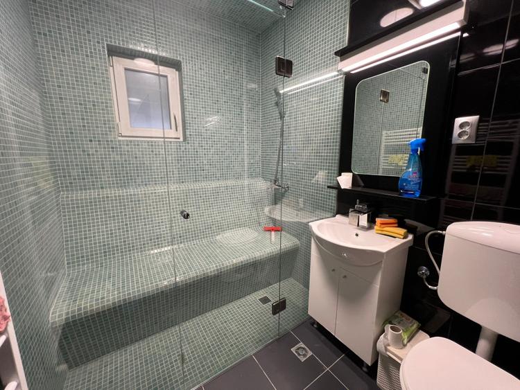 Triplex dispus pe 3 nivele, zona Teilor cu garaj subteran