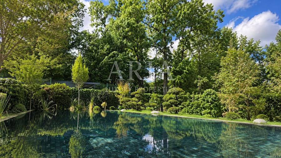DREAM VILLA by the forest SPA POOL