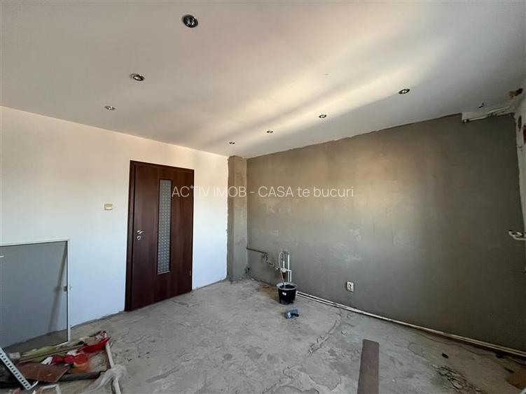 Lugoj, Apartament 3 Cam., 84 Mp., Semidecomandat, et.6, Central Blocul Postei - 14