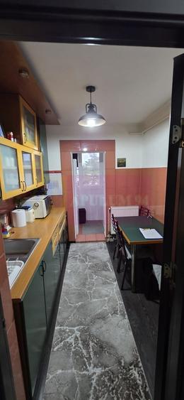 Apartament cu 2 camere de vânzare în Câmpina, zonă Central