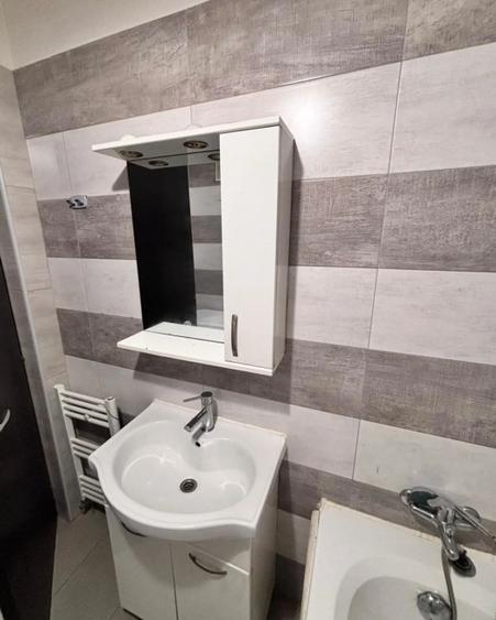 Garsoniera, decomandata, 48 mp, ac, centrala, metrou, Chitila-Bucurestii Noi