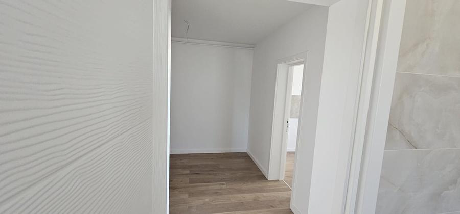 Apartament 2 camere, parter, 81 520 €, parcare inclusă, DEZVOLTATOR.