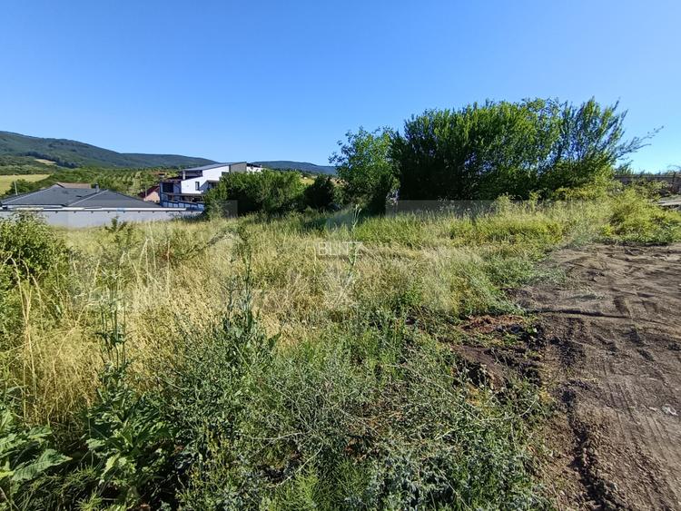 Teren în suprafață de 1100 mp, pe strada Crasnei - 3