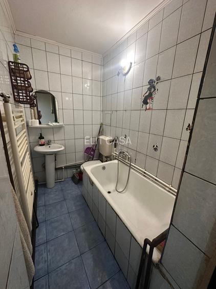 Apartament cu 1 camera decomandat, zona Dacia - 7