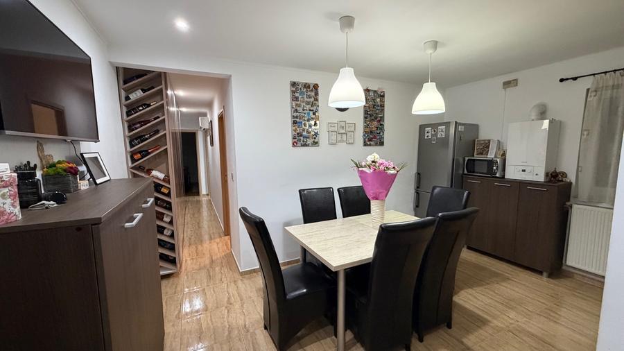 Apartament 2 camere in bloc cu lift