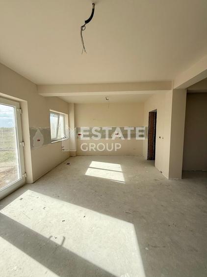 Duplex cu 4 camere despartit prin carport in Mosnita Noua!