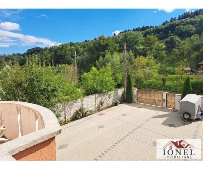 Casa noua cu 5.624 mp teren de vanzare in Vintu de Jos - Valea Vintului