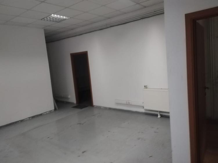 HALA POD INTRARE OTOPENI