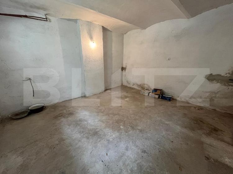 Casă de vânzare, 63 mp, strada Republicii, zona Centrală