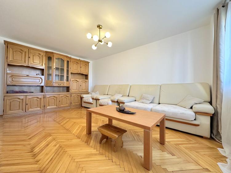 Apartament 3 camere, zona Dacia