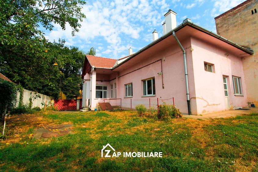 Casa individuala - 140 mp - 5 camere - Central - Str Avram Iancu