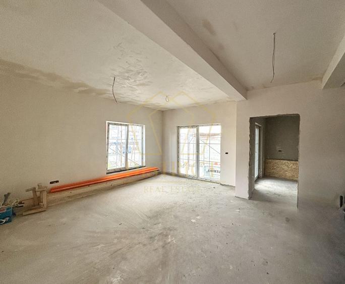 Duplex cu 4 camere, despărțit prin CARPORT | Mosnita Noua | HORNBACH