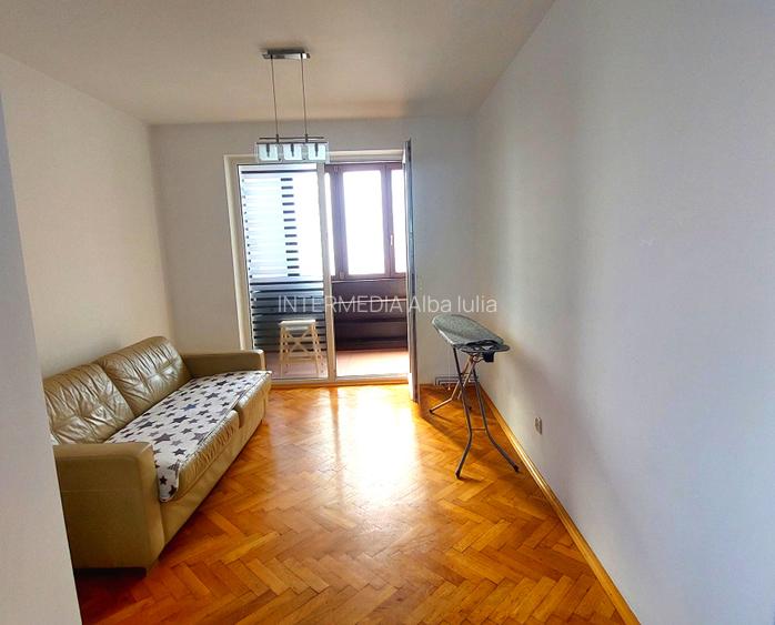 Apartament cu 4 camere 2 bai, 2 balcoane, boxa si garaj CETATE mobilat si utilat - 4