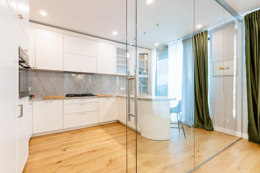 Penthouse Mobilat si Utilat cu Priveliste Panoramica spre oras