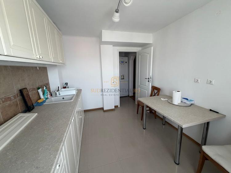 Apartament 3 camere , renovat recent, zona Sebastian-Rahova
