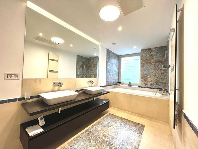 Kiseleff | 6 rooms 335 sq.m | 2 Parkings | Furnished or not | For rent