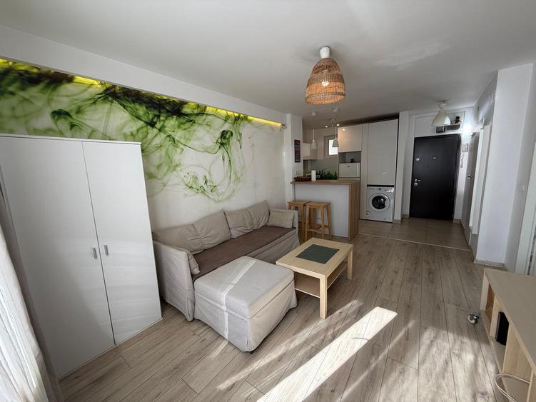 UNIVERSITATE, 2 camere, etaj 3, 50 mp, centrala proprie, mobilat, renovat
