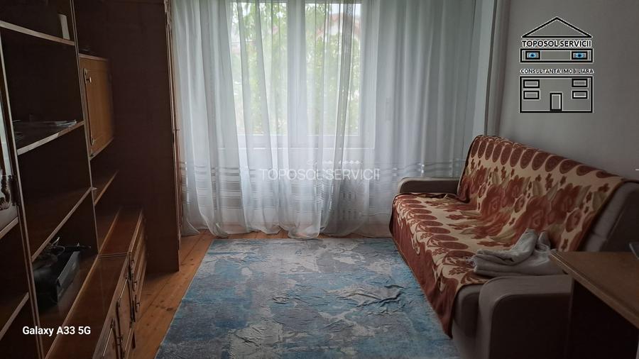 Apartament cu 3 camerere, decomandat - 13