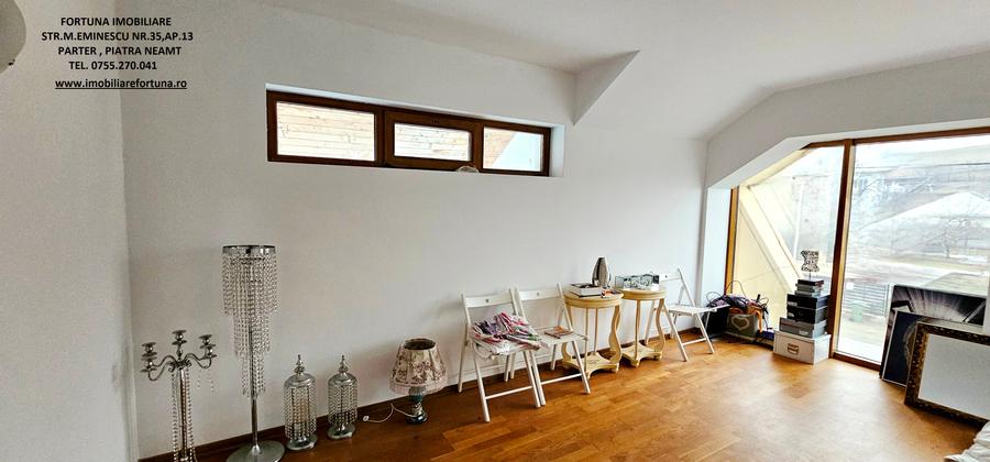 Casa High-Tech, cu design futurist, Piatra Neamt