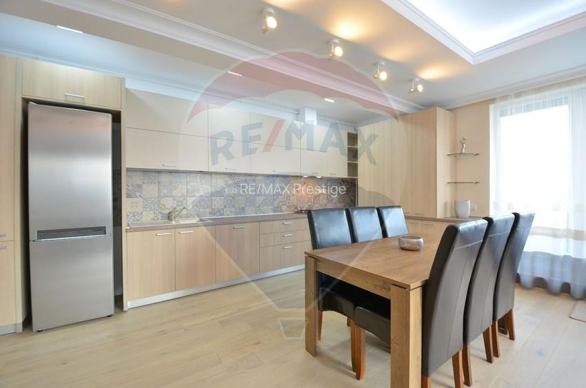 Apartament 4 camere de închiriat Laguna Residence - Vedere Panoramica - 10