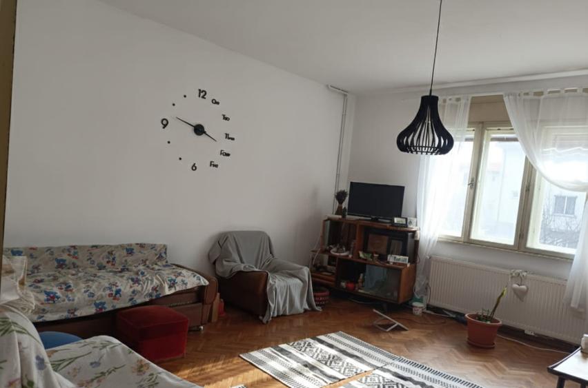 Casă tip duplex de vânzare, 181 mp, zona Săsar