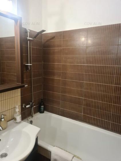 Apartament 3 camere zona Onix, decomandat, 1 baie, mobilat, utilat, balcon.
