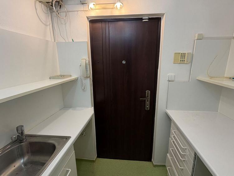 Spațiu parter cu destinație mixtă, zona fostă Lidia – 67 mp