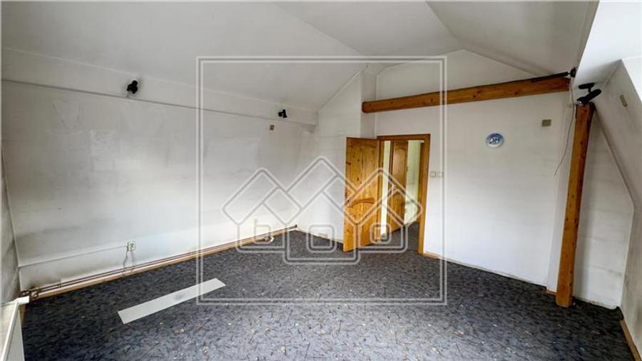 Casa de vanzare in Sibiu - curte individuala zona Turnisor