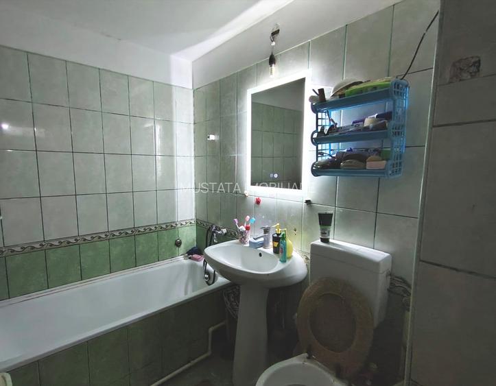 Apartament 3 camere decomandat, zona Calarasilor, etaj 2. - 6