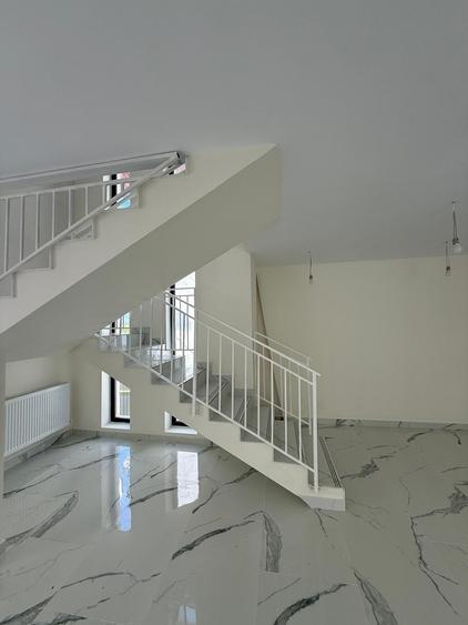 Vila Individuală 4 camere in Letcani Iasi, 196 mp utili teren 400 mp, Liberă, Mutare imediată