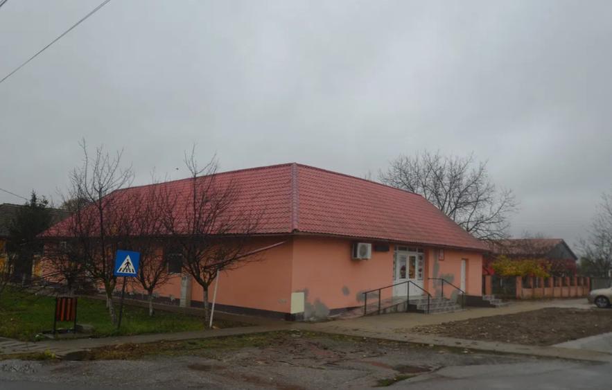 Padureni-Centru-Casa-Pretabil afacere- 980mp