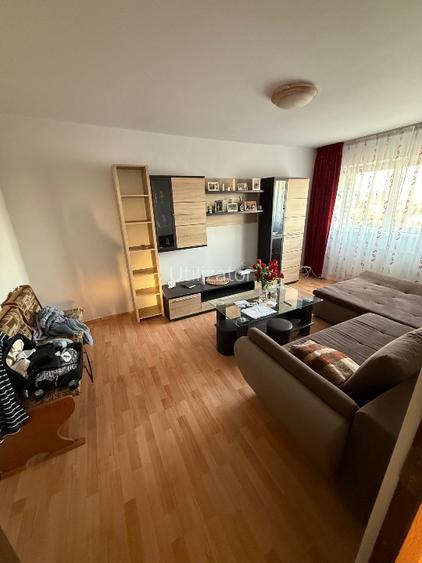 Apartament cu 3 camere și balcon, mobilat, de vânzare în zona La Ciuperca - 6
