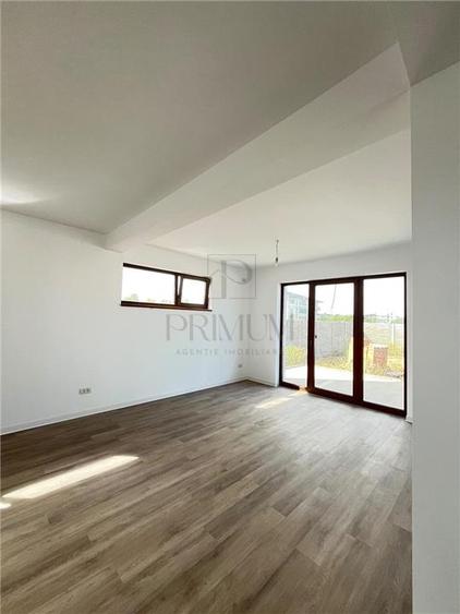 GIROC - DUPLEX DESPARTIT PRIN CARPORT - 4 CAMERE - TEREN MARE