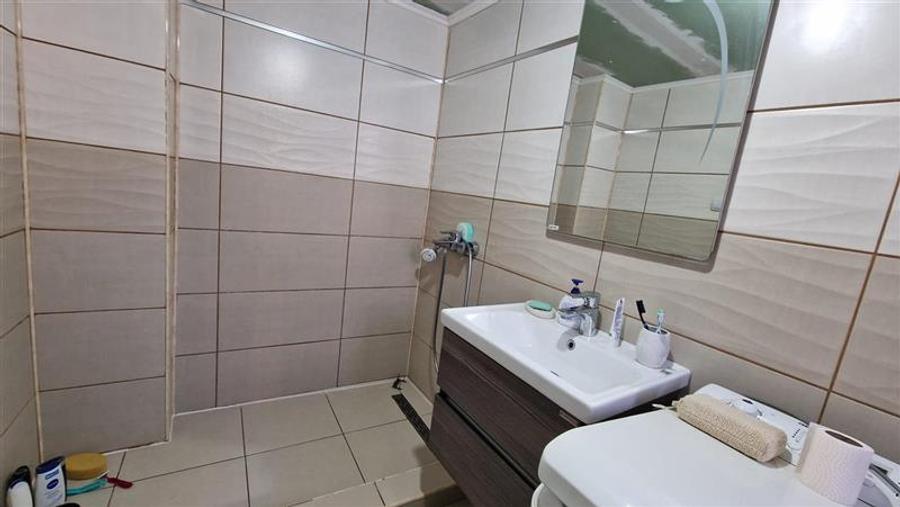 Resita Casa 7 Incaperi Parter si Etaj, Zero investitii