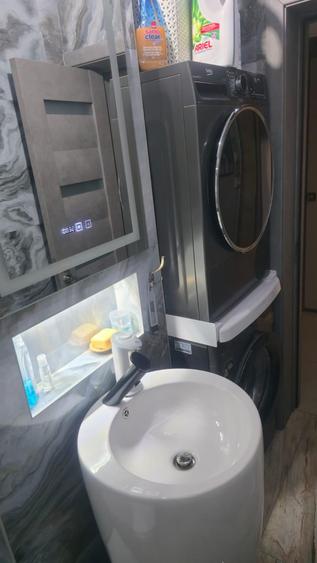 Vanzare apartament 2 camere semidecomandat, etaj 3/4, zona KM 4-5