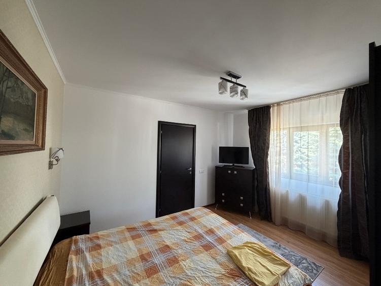 Vila P+1E cu piscina, mobilată si utilată, str. Drumul Negru, Pipera