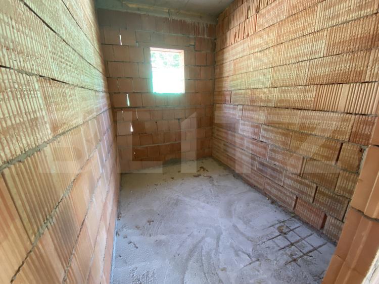 Casa familiala 3 camere, 500 mp teren, la poalele Mesesului in Zalau