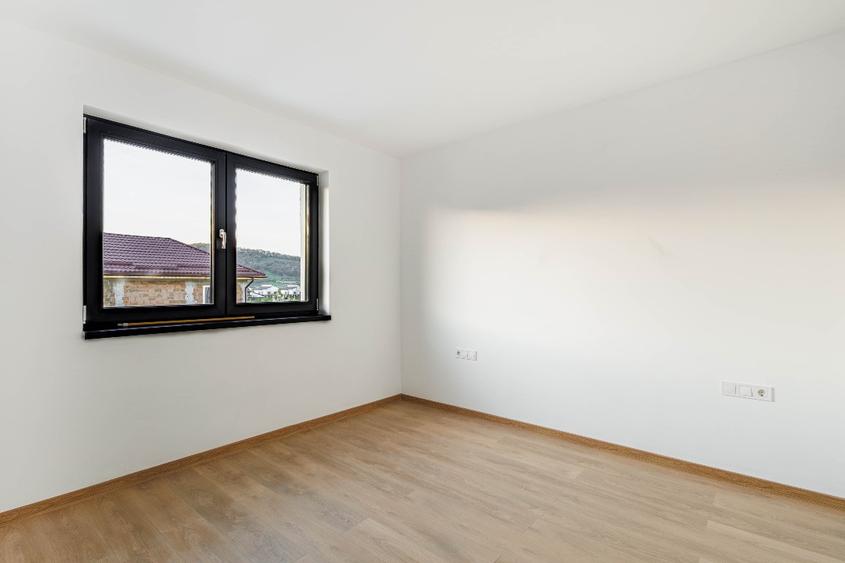 EXCLUSIVITATE!Duplex Premium Sânpetru–Curte Privată, Finisaje premium, 2 Parcări