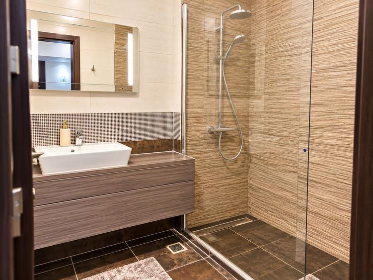 Bulevardul Unirii - Piața Alba Iulia | Apartament 2 camere | Bloc 2002