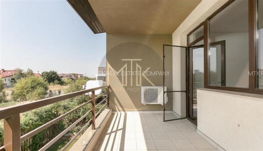 VILA spatioasa 4+ camere | teren 350 mp | Porsche Pipera