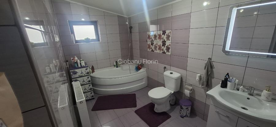  Casă 3 camere, pivniță, curte 464mp - 2