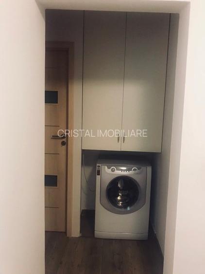 Vanzare Apartament 3 camere, etaj 1, 2 băi, renovat, mobilat, utilat - Sector 5