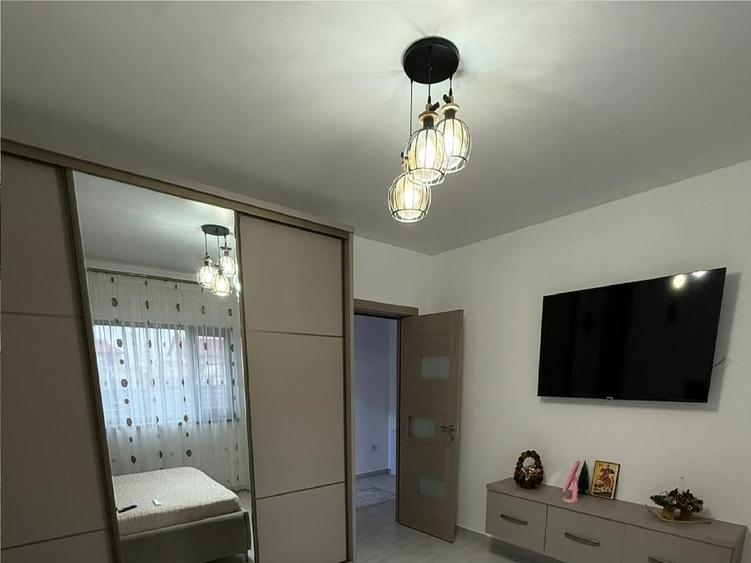 Case cu teren 600 m.p. Vasile Alecsandri - Galati