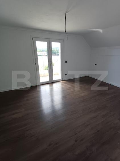 Casa de vanzare, 321 mp, teren 2650, zona Poiana Patrauti