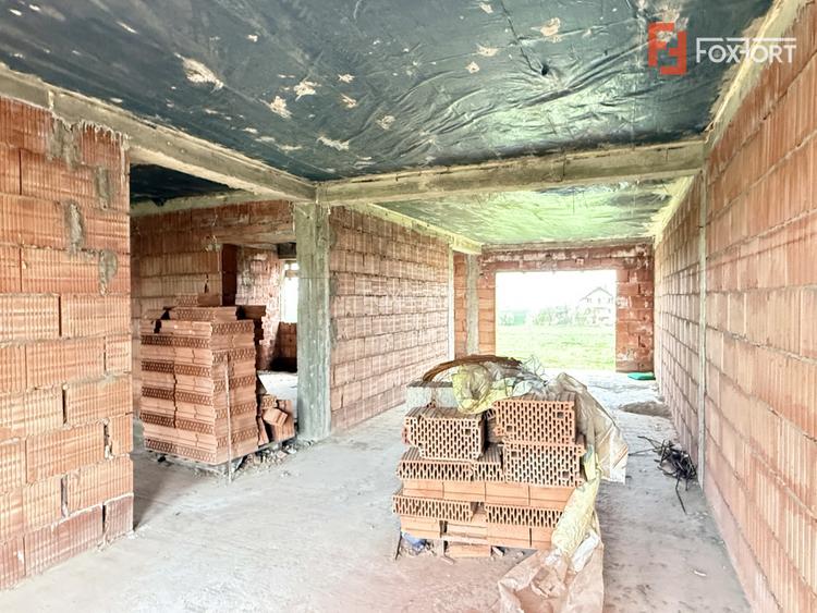 Duplex intreg 8 camere, LA ROSU, de vanzare in Sacalaz, la intrare - 14
