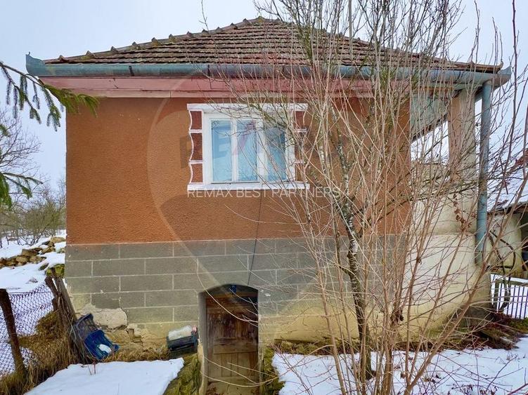 Casa cu 2 camere si teren 4887mp de vanzare in Dabaca - 4
