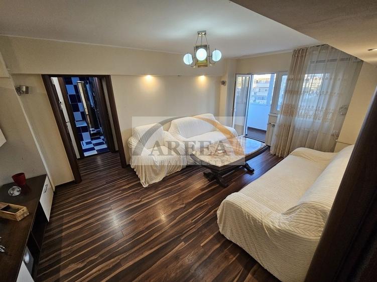 De vanzare - elegant, renovat complet - 3 camere la Calea Vacaresti
